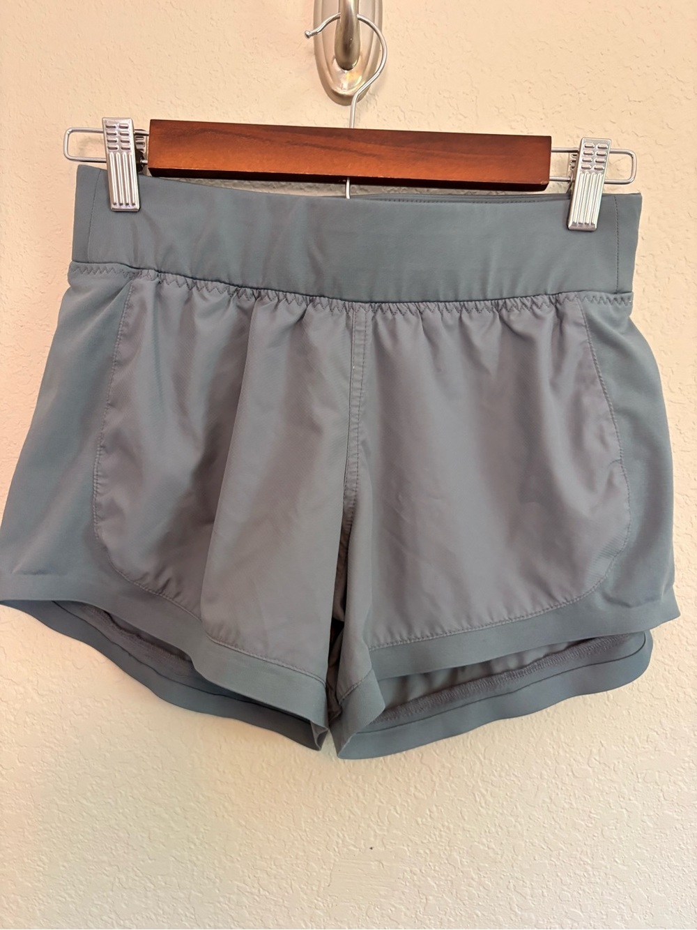 Women’s Athleta Shorts - blue grey